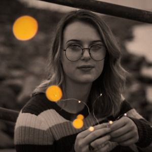 Meet your Posher, Abi